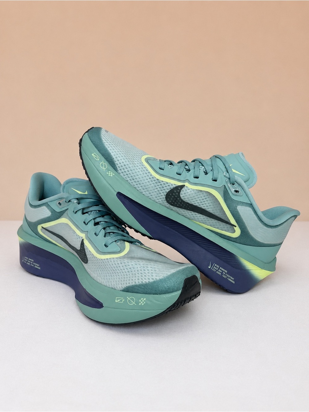 Nike Zoom Fly 6 - Road Racing Shoes